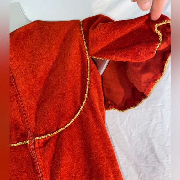 Adorable Juliet Costume dress - Picture 6 of 9